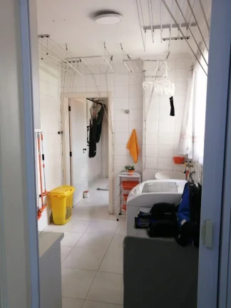 Imagem Lindo apartamento, com 151 m2, ampla sala p/ 2 ambientes, sala de ampla, lavabo, 4 dormitórios, com...