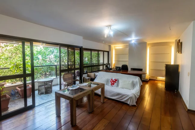Imagem Apartamento de Alto Padrão para Locação na Rua Itacema.