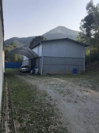 Imagem Fazenda de Morangos com 180 ha em Nova Friburgo - RJ