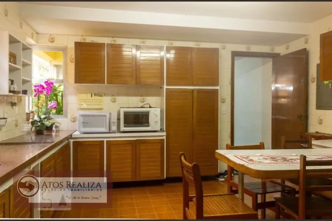 Imagem Venda Sobrado Interlagos: 300m², 3 Suítes por R$796.000