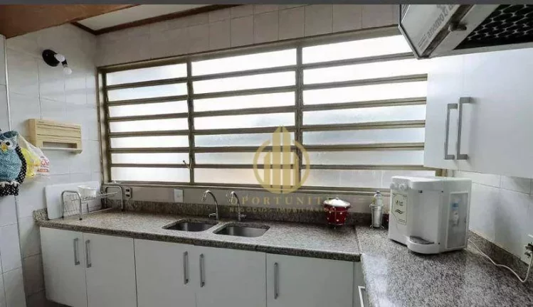 Imagem Sobrado com 3 suítes na Lagoinha