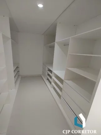 Imagem Casa em Condomínio de luxo com 4 suítes.