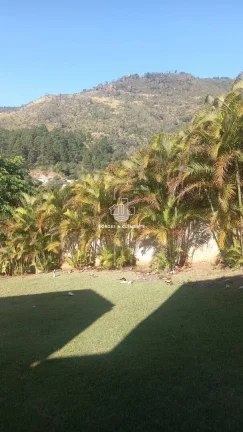 Imagem Casa de Alto Padrão Reformada com 3 Suítes no Condomínio Flamboyant Atibaia