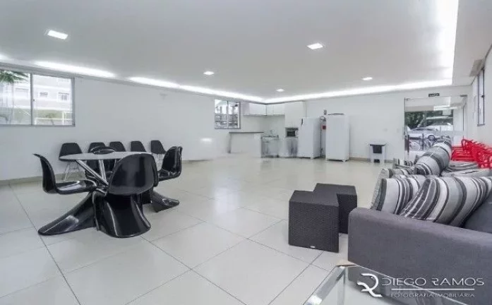 Imagem Apartamento à venda em Porto Alegre, Petrópolis, com 2 quartos, 47m²