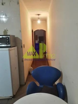 Imagem Casa Comercial para Locação na Penha de França - São Paulo-SP: 6 Salas, 3 Banheiros, 1 Vaga de Garagem!