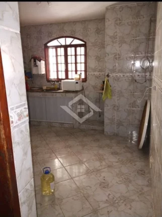 Imagem Casa Duplex 3 Quartos, Suíte e 2 Vagas – Comendador Soares