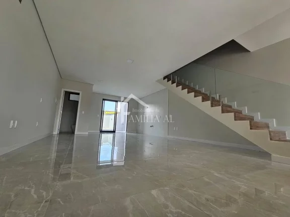 Imagem Geminado Alto Padrão Iririú com 165m²