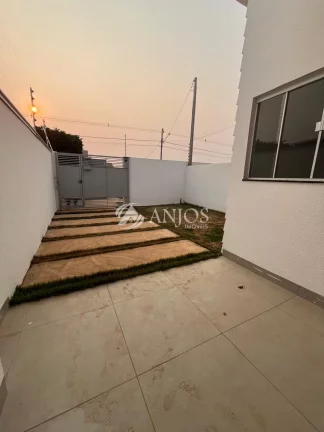 Imagem CASA NOVA COM 02 QUARTOS, A VENDA NO JARDIM IPORÃ, SINOP - MT.
