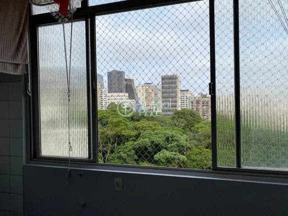 Imagem Excelente apartamento com 228m² no Jardim América. Inteiramente reformado, planta quadrada, pé di...