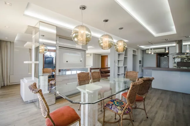 Imagem Cobertura Duplex de 3 dormitórios 435 metros quadrados e Piscina Privativa no Centro de N. Hamburgo