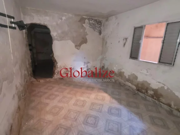Imagem Oportunidade de casa para reforma com 4 dormitórios na vila São Jorge em Santos por $215.000,00