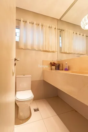 Imagem Sobrado de 421m² à venda no bairro Jardim América - Goiânia/GO