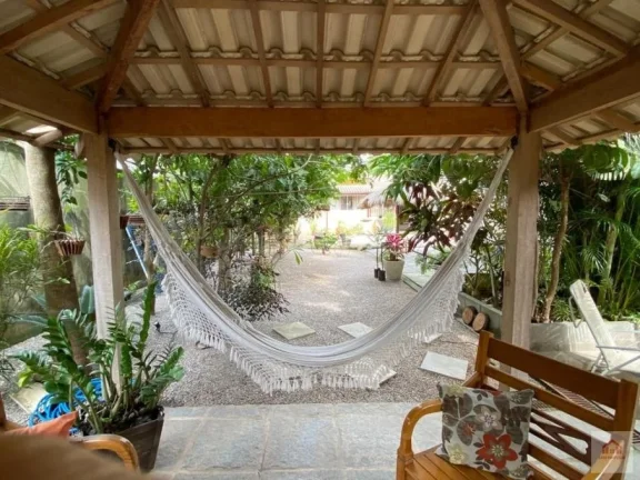 Casa em Condomínio em Caxito, Maricá/RJ