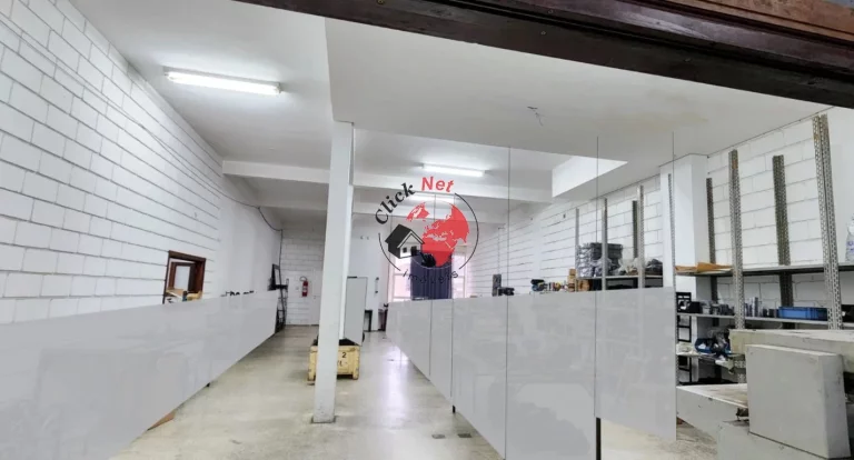 Imagem Prédio Comercial no bairro Santa Terezinha, 1.300 metros