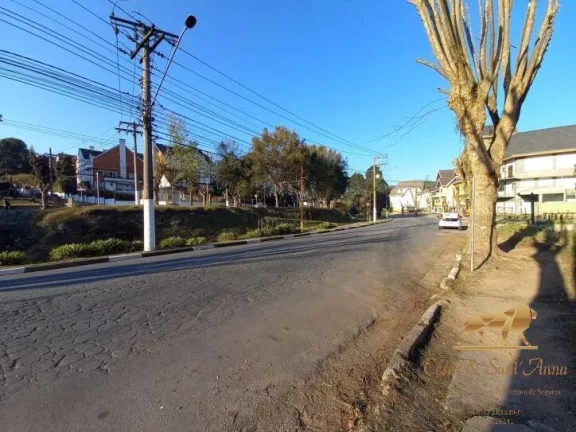 Imagem Terreno à venda por R$ 2.100.000 - Jaguaribe - Campos do Jordão/SP