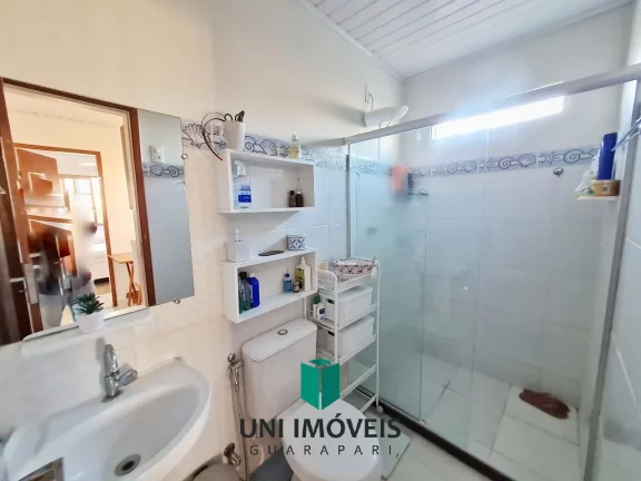 Imagem Linda casa com piscina, jardim e 902m² de terreno a venda na Enseada Verde - Guarapari