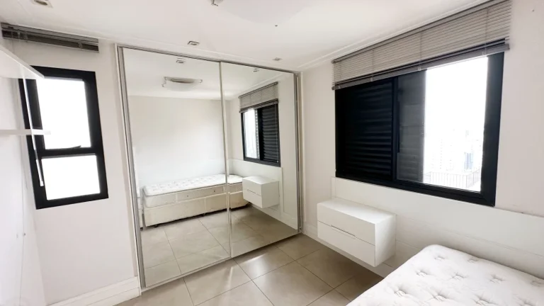 Imagem Cobertura Duplex 200M², 3Q, 3 Suítes, 6 Banheiros, 2 Vagas, 3 Salas, 1 Lavabo, Piscina Particular, Terraço com Área Gourmet, Suíte Master C/ Hidro.