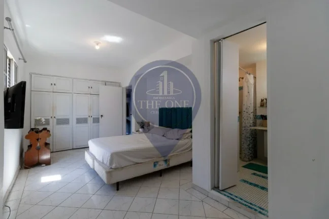 Imagem Apartamento à venda na Vila Mariana, São Paulo-SP: 3 quartos, 1 suíte, 2 salas, 2 banheiros, 120m². Venha conferir!