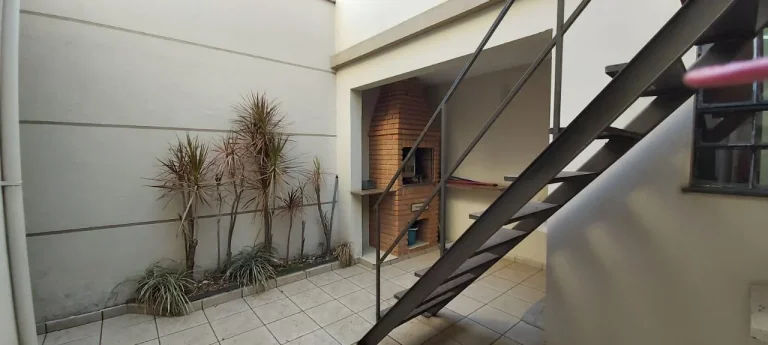 Imagem Excelente imóvel comercial com 3 vagas de recuo , 6 salas sendo com moveis embutidos de excelente q...