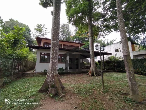 Imagem Casa de 230m² para alugar, com 3 quartos (1 suíte), localizada em Aldeia, Camaragibe - Pernambuco.