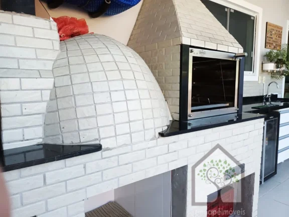 Imagem Casa de alto padrão em Condomínio Fechado