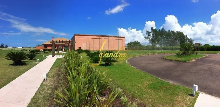 Imagem Terreno em condomínio fechado beira de lago com 460m2