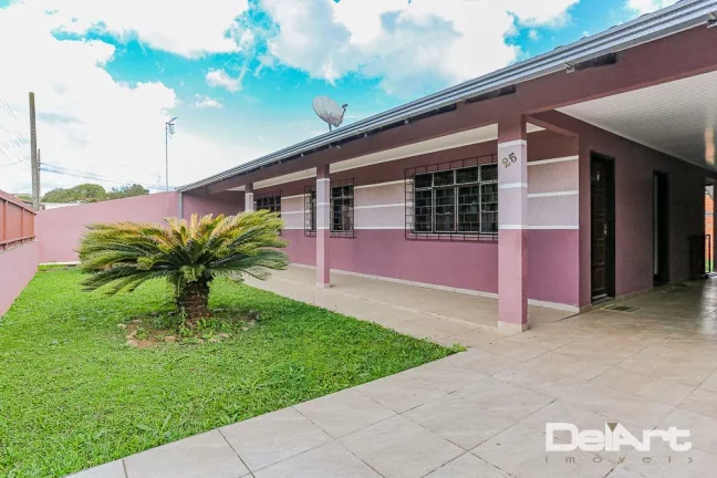 Excelente casa térrea com uma generosa metragem de R$ 160,00m2 aproximadamente - em alvenaria, localizada a próxima também a panificadoras, mercados,