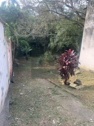 Imagem CHÁCARA 1.560M2 COM RESIDÊNCIA + GALPÃO 130M2 / EM ÁREA URBANA / DOC.100%