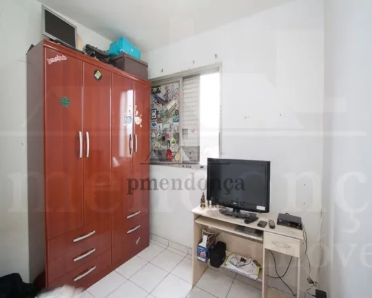 Imagem Apartamento em andar alto, com living para 02 ambientes, 03 dormitórios sendo 01 suíte, banheiro s...