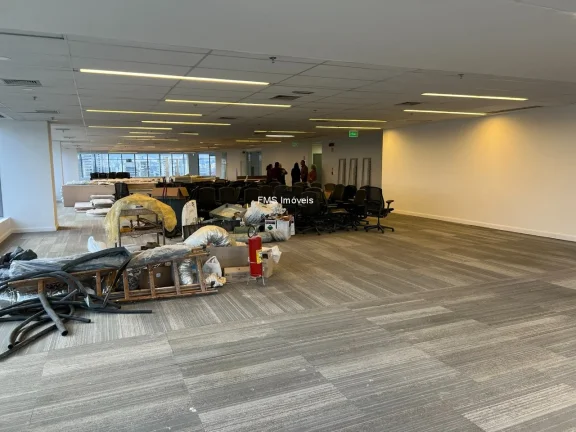 Imagem Sala Comercial na Vila Cordeiro com 926,08m² de Área