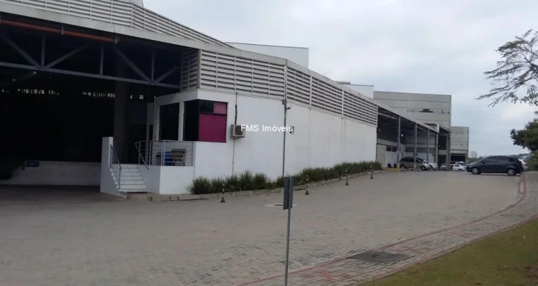 Imagem Galpão com 3.760m2 em Barueri/SP