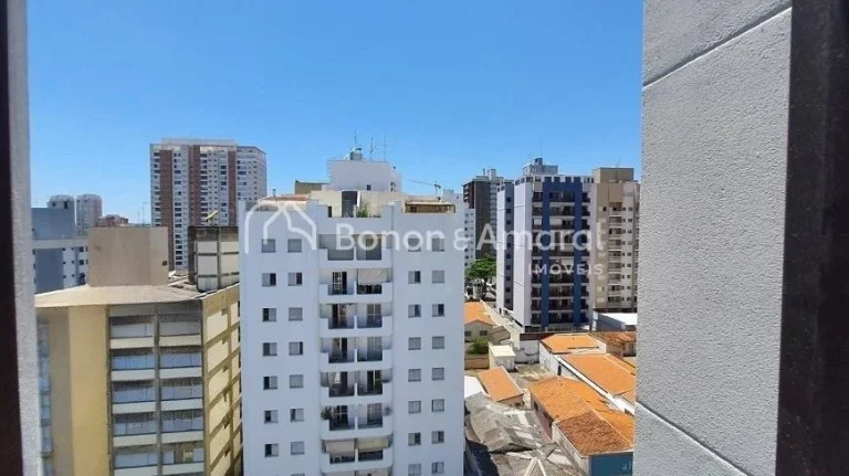 Imagem Ótimo apartamento em excelente localização no Cambuí. O apartamento em andar alto conta com uma ...