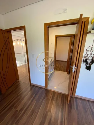 Imagem Casa em Condomínio, 5 Suítes, Recanto Santa Bárbara, Jambeiro/SP