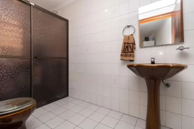 Imagem Excelente Casa à venda com 3 suítes, 4 vagas de garagem, salão de festas e área gourmet por R$1460.000-Jd Marisa-SP