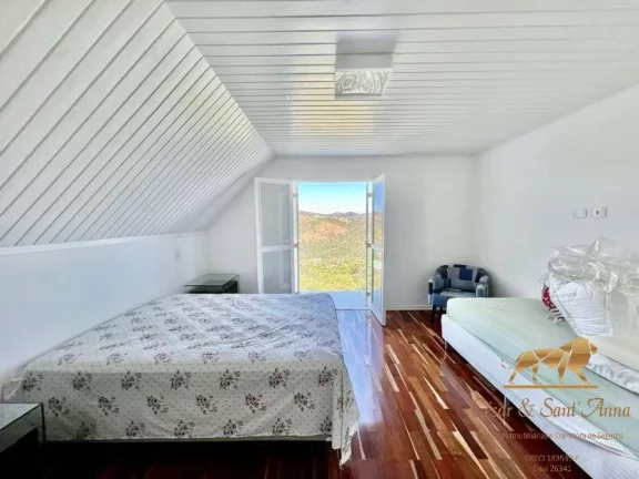 Imagem Linda casa a venda em Condomínio Fechado em Campos do Jordão-SP