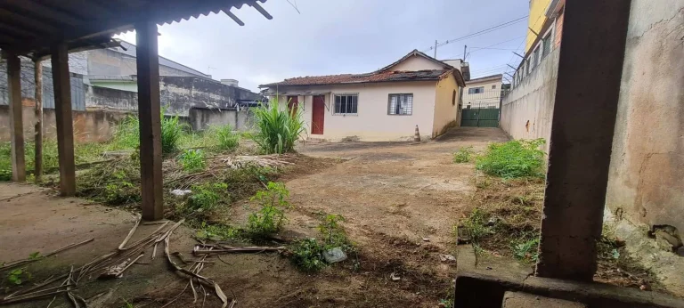 Imagem Terreno de Esquina com 660 m² Localização Excelente Para Comercio