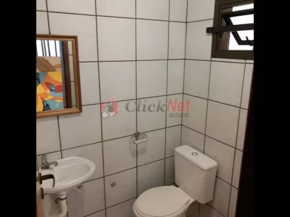 Imagem Linda casa térrea à venda com localização privilegiada no bairro Baeta Neves, São Bernardo do Campo com 2 dormitórios, 3 WC, 3 vagas, 176m².