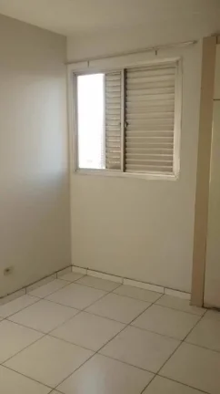 Imagem 2 dormitórios, sala, cozinha, banheiro social, lavanderia e área de serviço . Piscina, quadra de ...