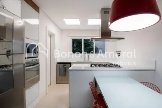 Imagem Excelente casa em Sousas, condomínio seguro e muito bem localizado, projeto assinado por José Eust...