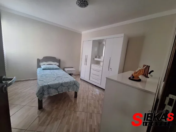 Imagem Imperdível oportunidade: Casa à venda em São Paulo-SP, na Vila São Geraldo, com 3 quartos, 1 suíte, 1 sala, 2 banheiros, 3 vagas de garagem e 160m² de área!