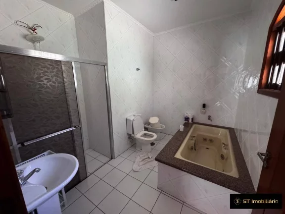 Imagem Linda Chácara fazendo Fundo pra Represa em Piracaia- 2.500m² por R$950 mil!