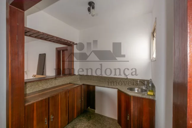 Imagem Apartamento na Rua Caiubi com 72m², 2 dormitórios e 1 vaga de garage.