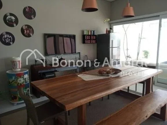 Imagem Imóvel com vista cinematográfica, conta com 4 quartos, sendo todos suítes, 4 salas e um amplo esc...