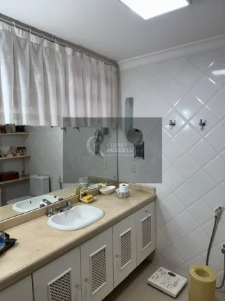 Imagem Apartamento com 3 Quartos à venda, 150m² - Centro