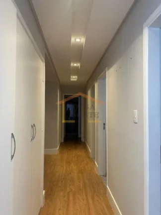 Imagem Apartamento com 160m² de área útil, 3 dormitórios, sendo 1 suite, 4 banheiros e 1 vaga de garage...