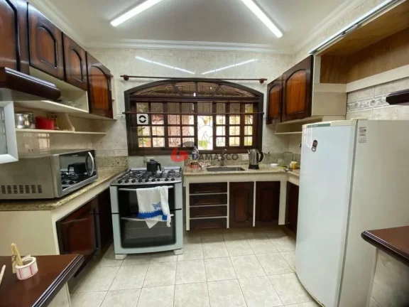 Imagem Sobrado para locação 3 Quartos, 3 Suítes, 4 Vagas , Jardim São Caetano, São Caetano do Sul, SP