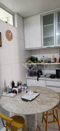 Imagem Apartamento de 3 Quartos para Venda em Copacabana com 114 m²