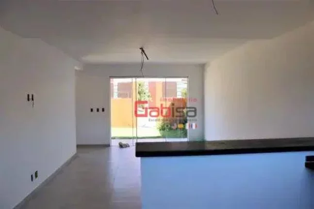 Imagem Casa com 3 dormitórios à venda, 700 m² por R$ 430.000 - Morro dos Milagres - São Pedro da Aldeia/RJ