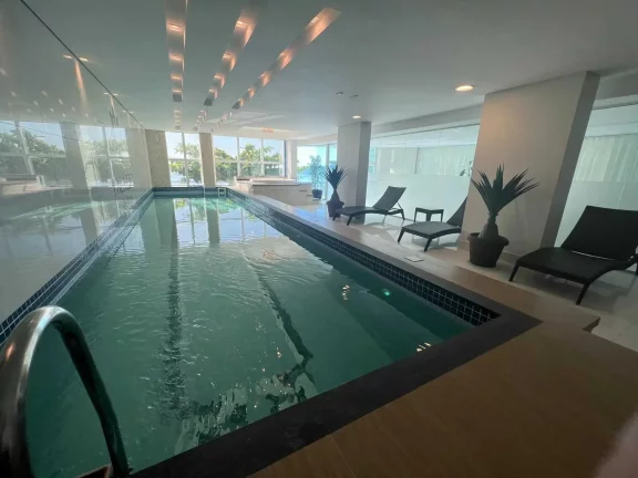 Imagem Apartamento com 4 suítes e 3 vagas de garagem em Meia Praia Praia Itapema/SC
