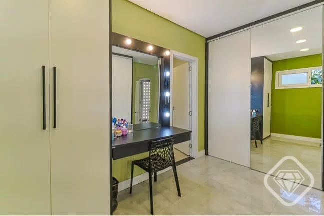 Imagem Casa de luxo no Jardim Isabel
Conforto, elegância e privacidade na rua mais charmosa da Zona Sul

V...